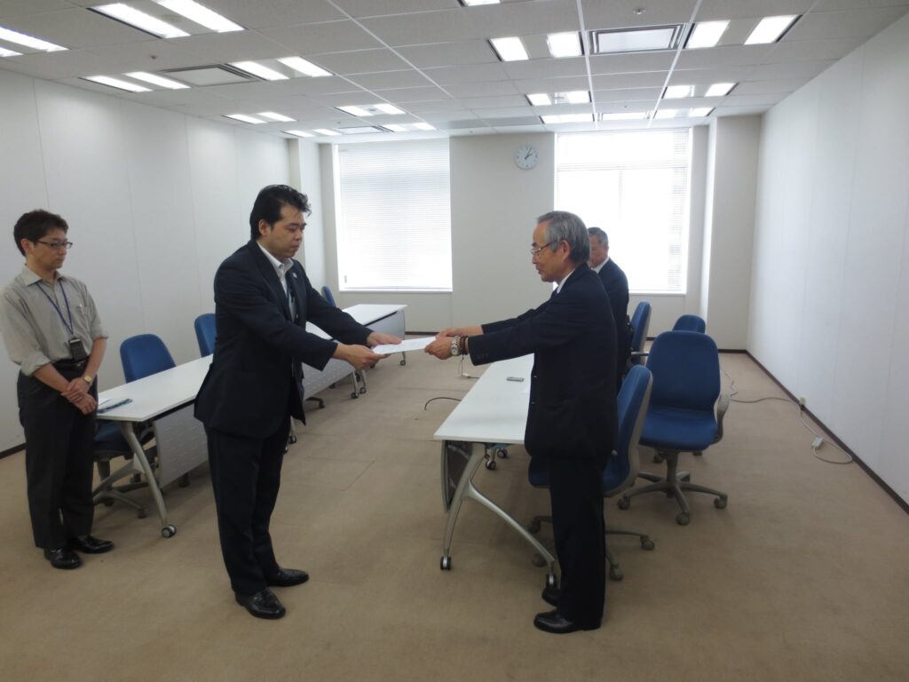 新しい歴史教科書をつくる会